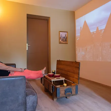 Confort ! Ville, Calme, Cinéma Privé, Climatisation, Parking, Wifi *